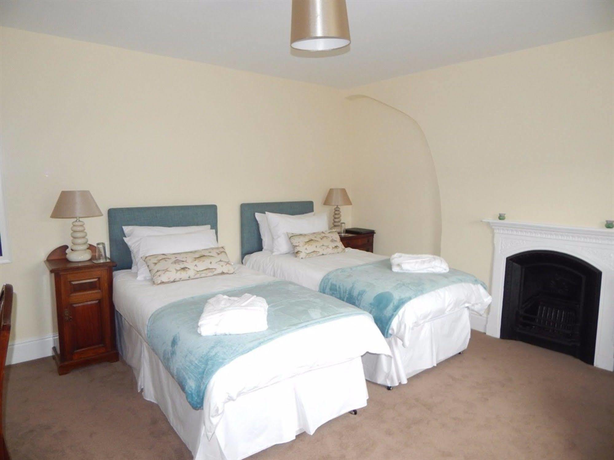 Fern Bank Bed & Breakfast Great Rowsley Exterior photo